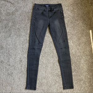 Boom Boom jeans skinny distressed size 5 womens dark wash SKUPB1 midrise studded